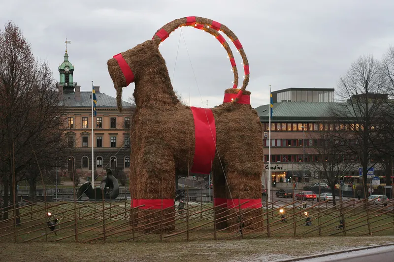 Gävlebocken på Slottstorget i Gävle