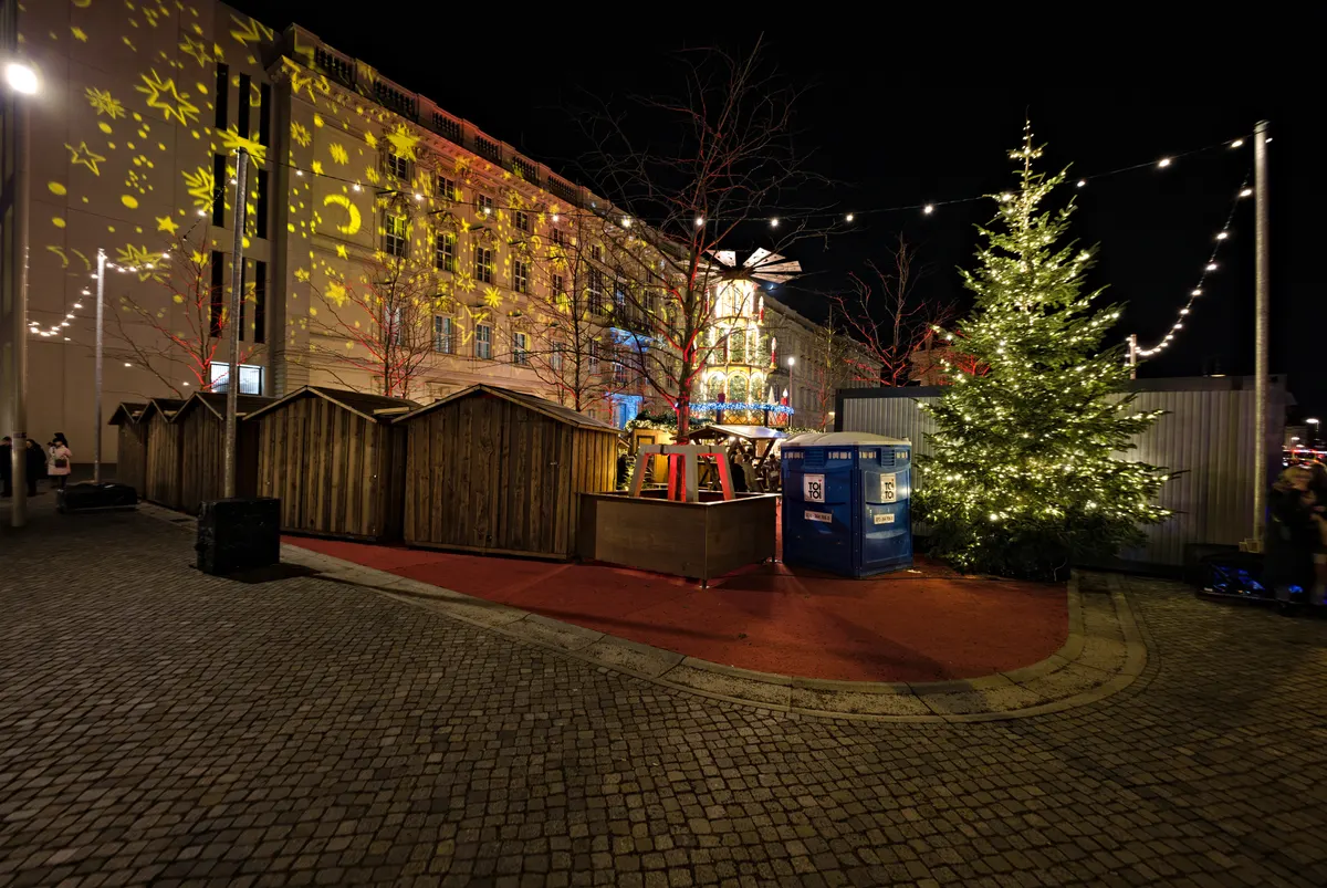 Wintermarkt am Humboldt Forum in Berlin