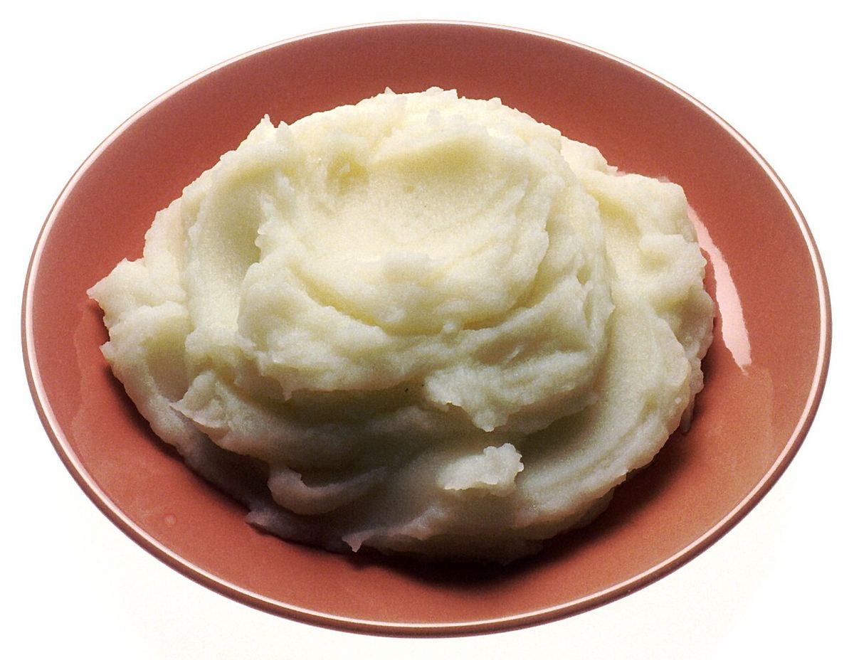 A plate of mashed potatoes